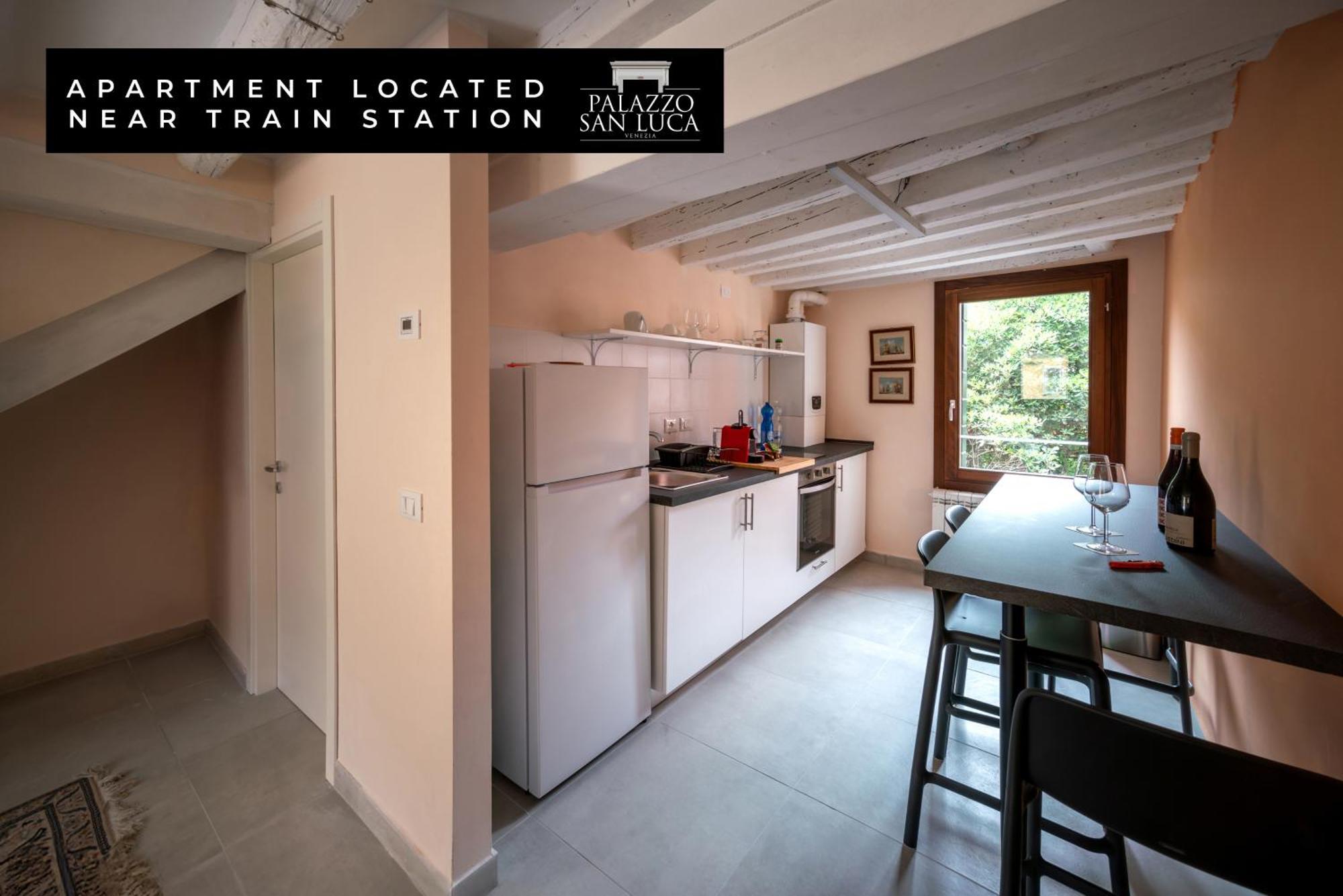 Palazzo San Luca 3* Venice